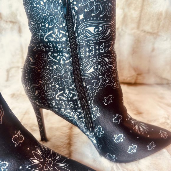 Mata Shoes Black Bandana 4" High Heel Ankle Boot - Picture 2 of 7